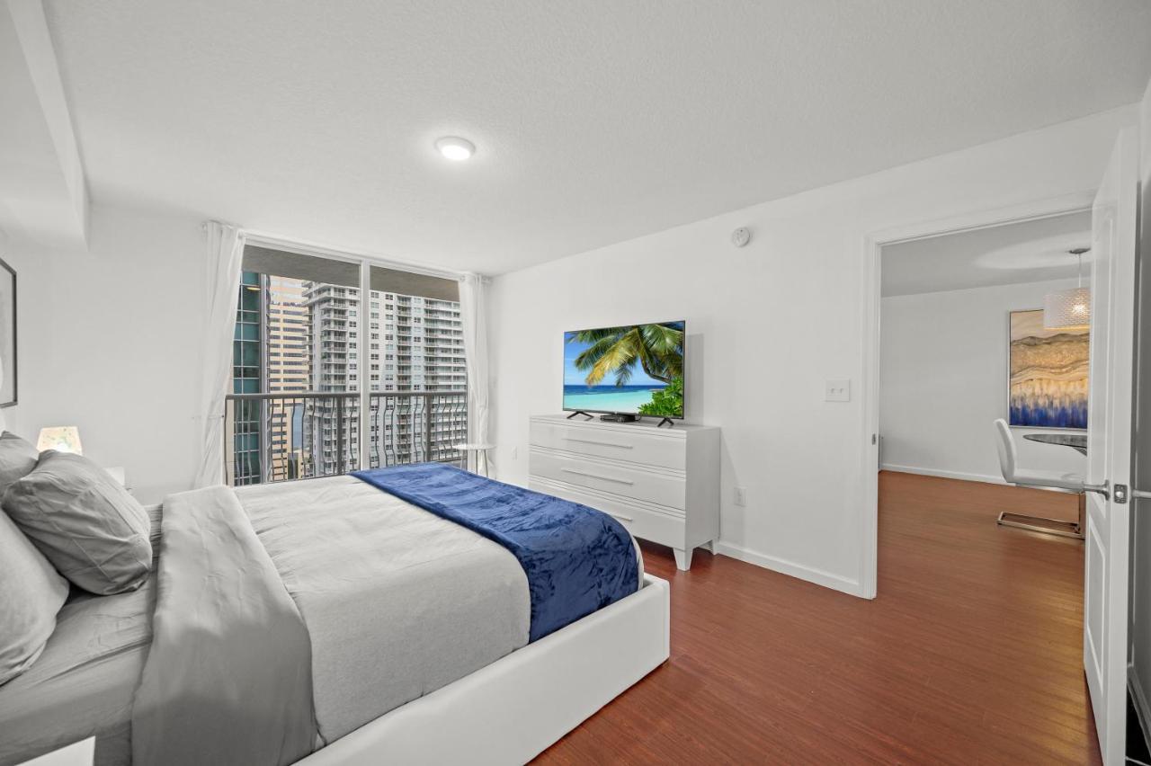 Amazing Condo With Free Parking In Brickell マイアミ エクステリア 写真