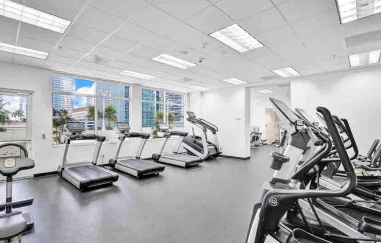 Amazing Condo With Free Parking In Brickell マイアミ エクステリア 写真